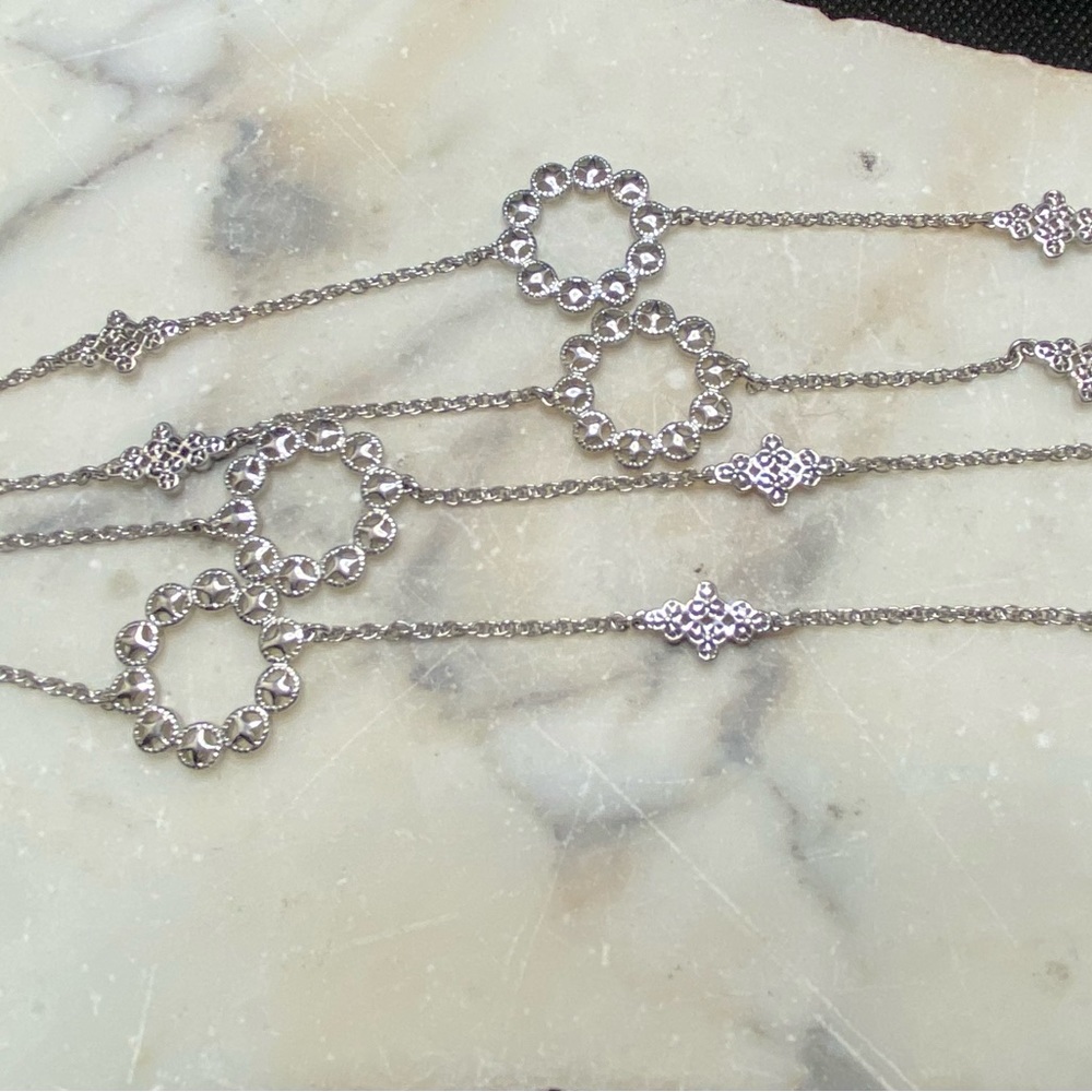 Vintage silver tone stars accent necklace 30”